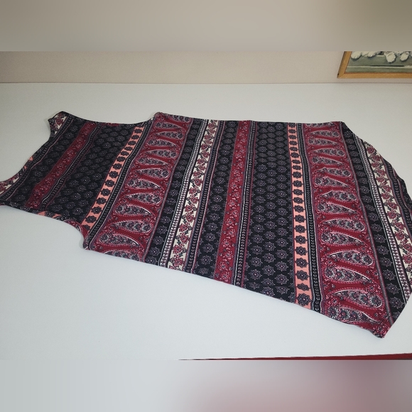 Eclipse 1/3 zip tank top - size small - Picture 4 of 6